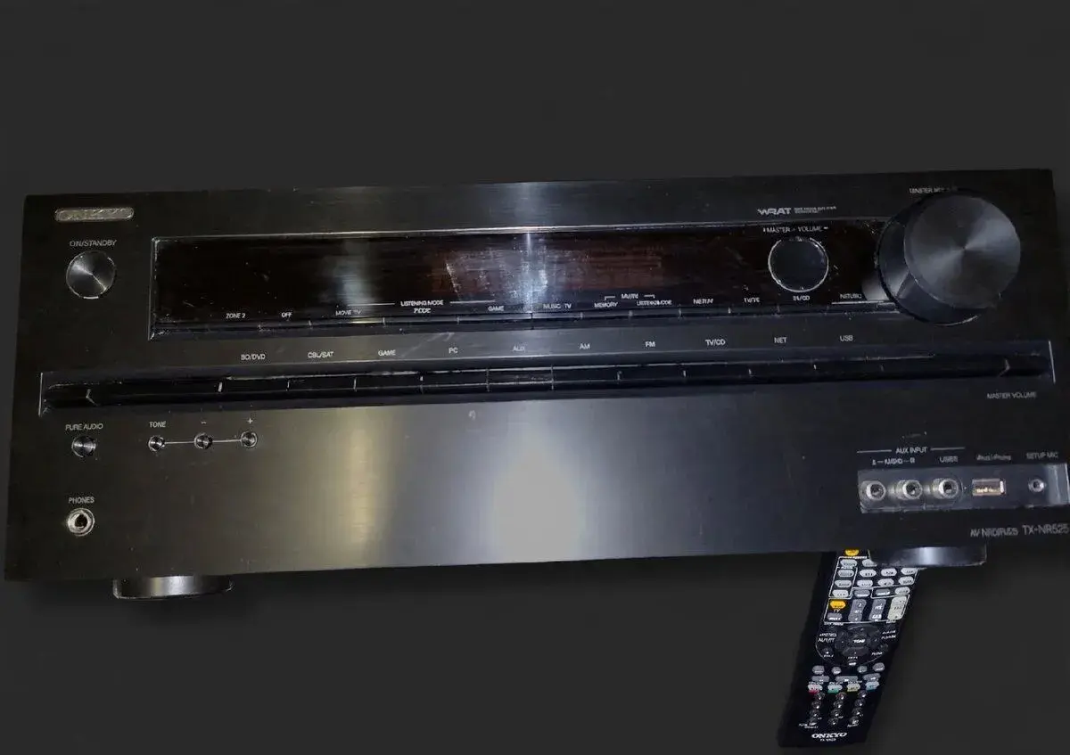 AV Reciever ONKYO TX-NR 525