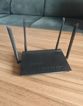 WiFi router Asus RT-AC1200G+