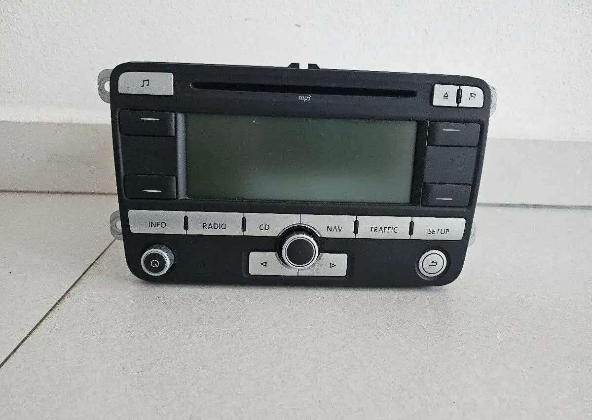 VW RNS300 CD MP3 GOLF 5 PASSAT B6 TOURAN CADDY navigace 1K00