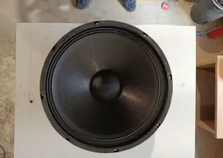 Reproduktor 30cm