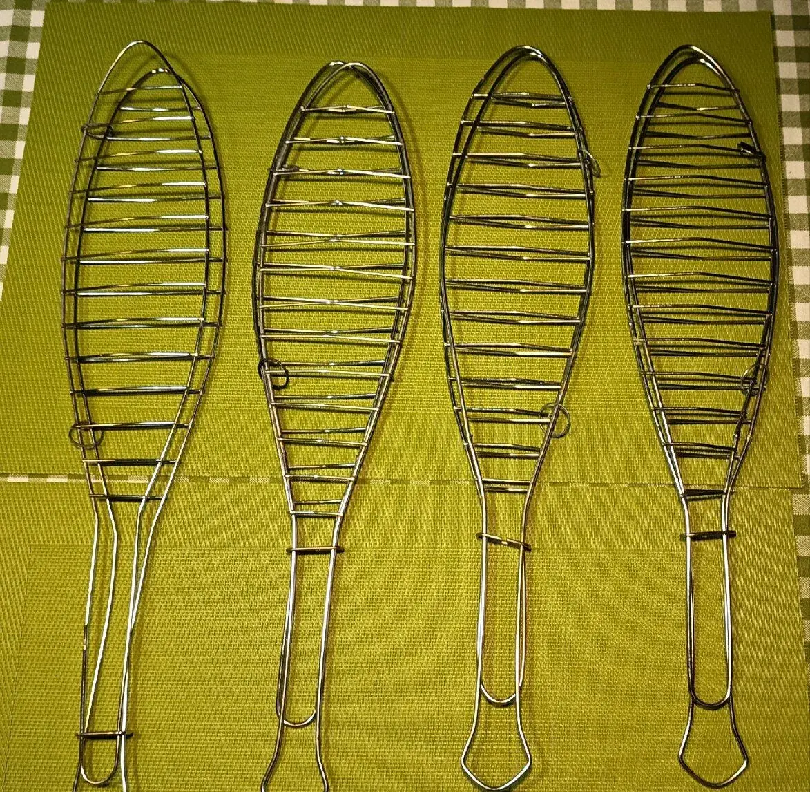 Grilovací mřížka na ryby