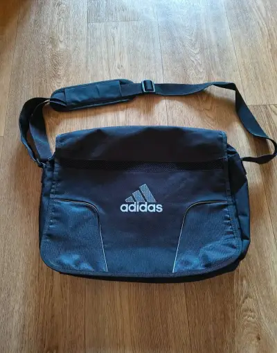 Taška přes rameno Adidas
