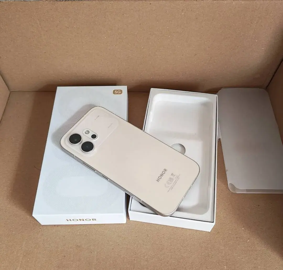 HONOR 600 5G 8 GB / 512 GB PC: 15490,-