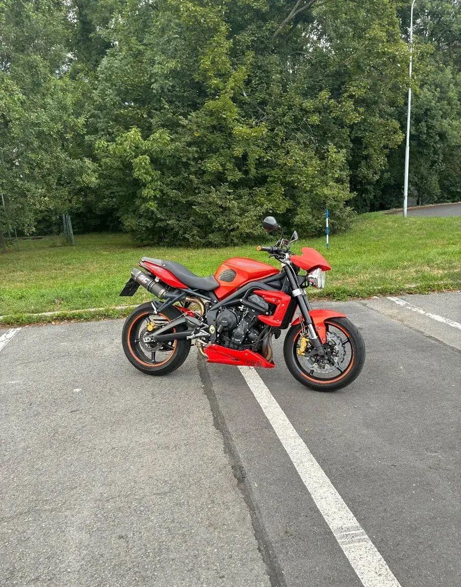 Triumph street triple 675 R