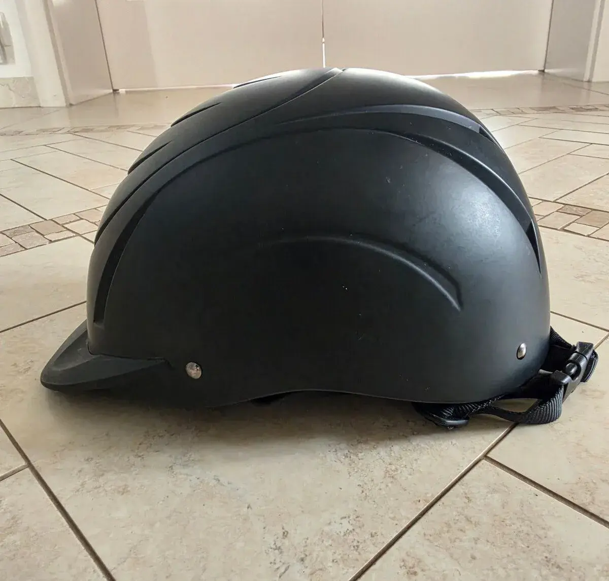 Dětská jezdecká helma Fouganza
