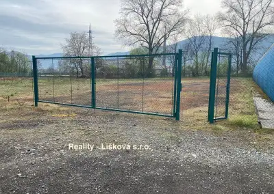 Pronájem komerčního pozemku k všestrannému využití