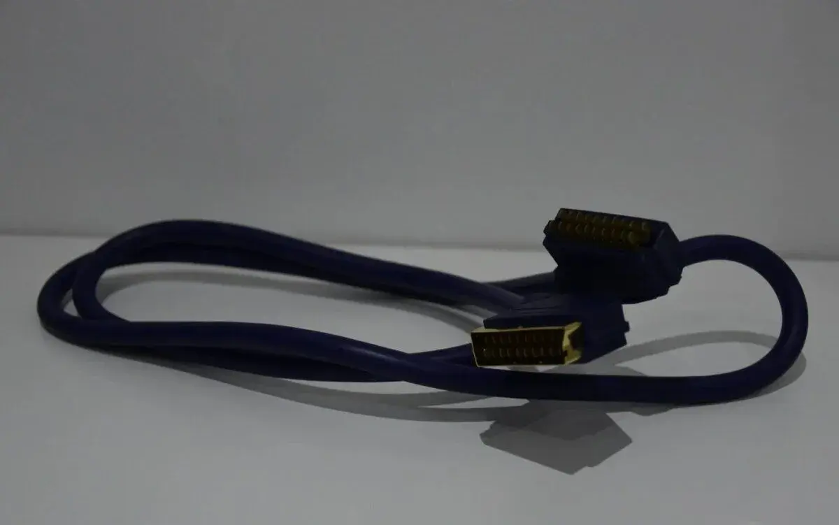 Prémiový SCART kabel 135cm (M/M) s pozlacenými konektory