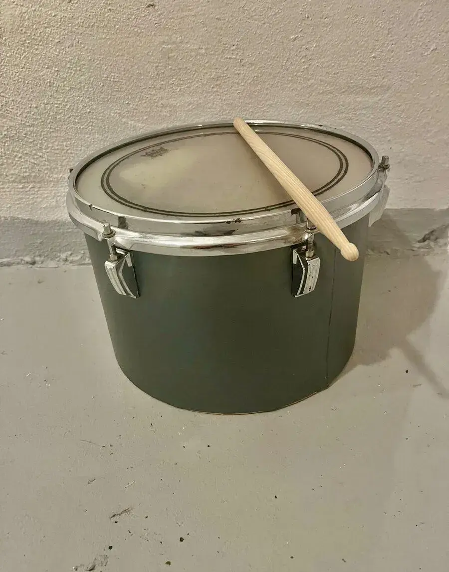 Buben na fandění.