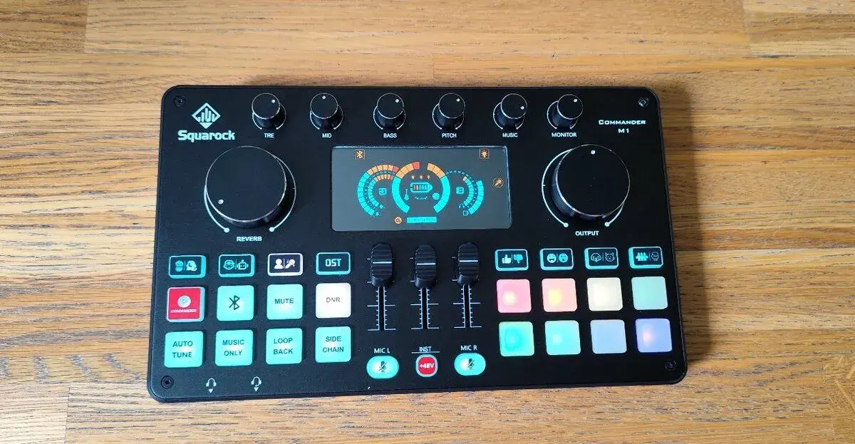 AUDIO INTERFACE SQUAROCK COMMANDER M1