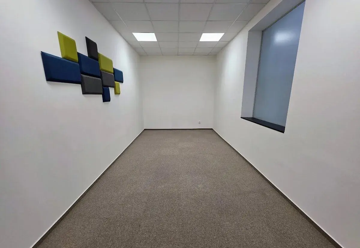 BEZ PROVIZE Pronájem kanceláře 26 m2 Praha 5, 10 000 včetně
