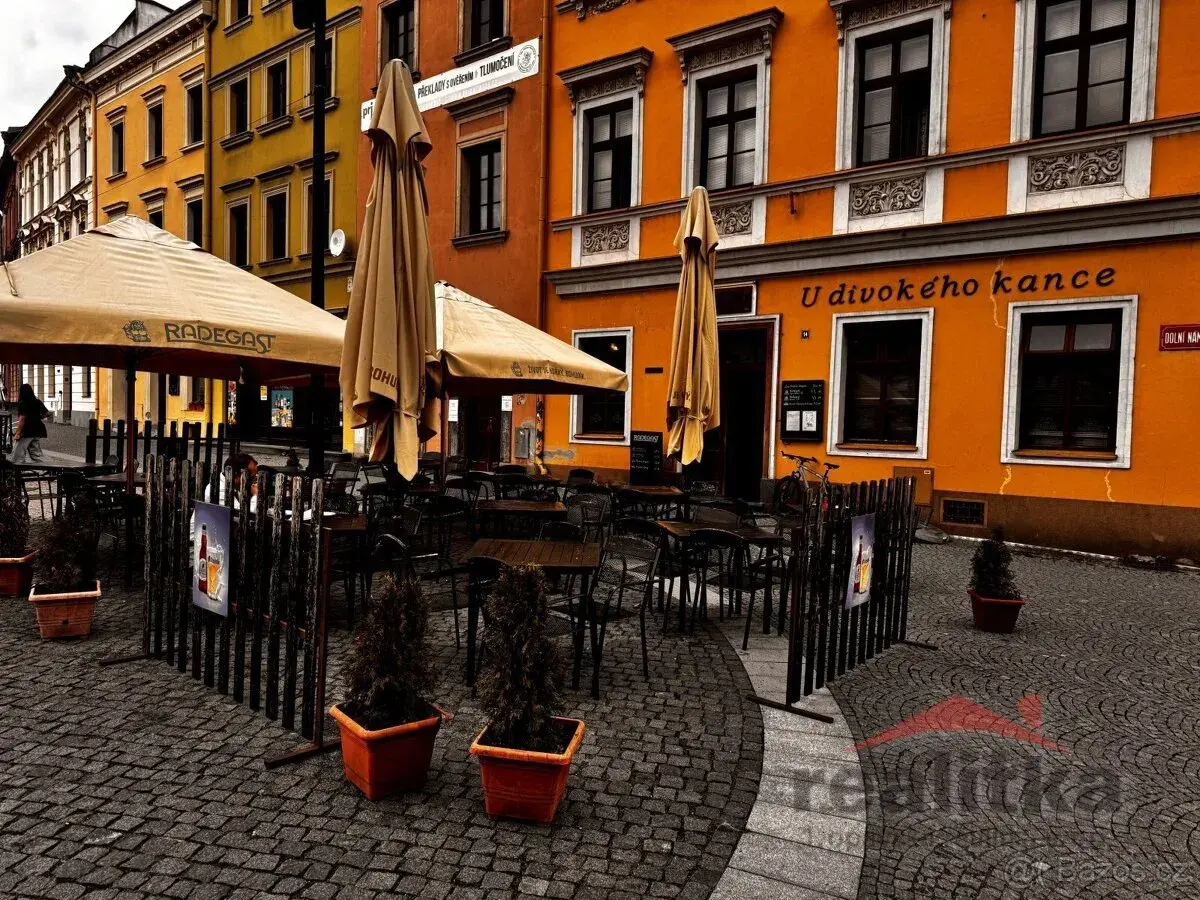 Pronájem restaurace Dolní náměstí v Opavě, s odstupným