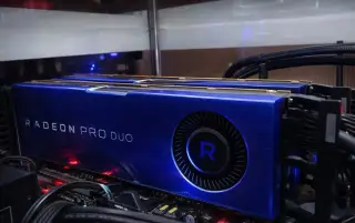 Profesionální dual GPU karta s 32GB VRAM