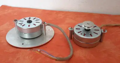 Gramofon Tesla