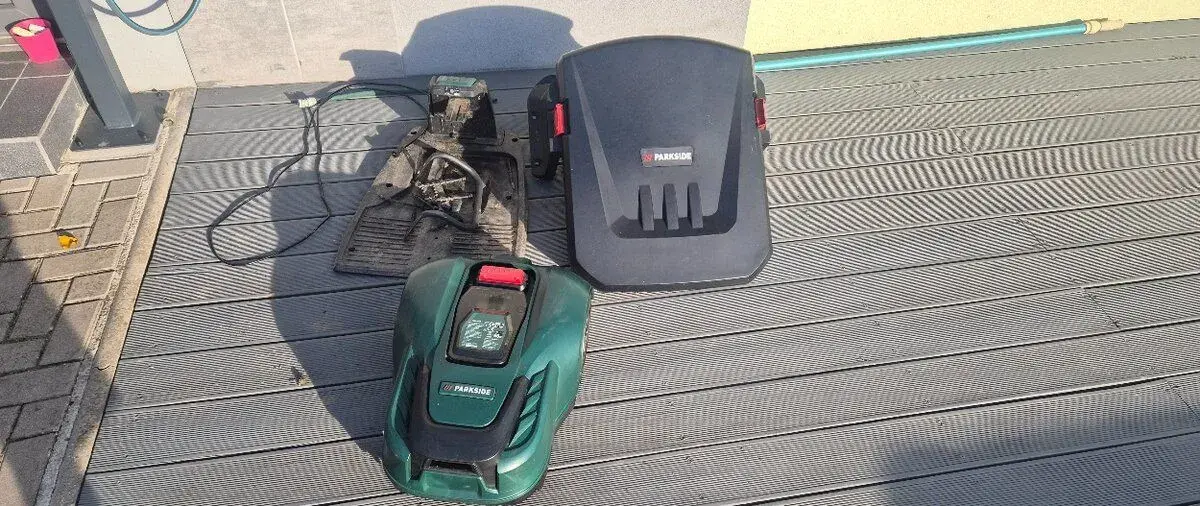 Robotická sekačka Parkside 1000