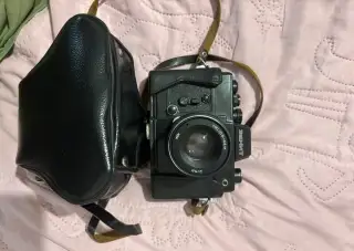 Zenit-19 + Helios-44M 2/58 + pouzdro (SSSR, M42)