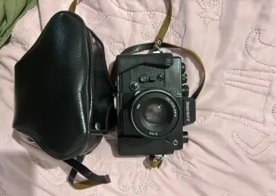 Zenit-19 + Helios-44M 2/58 + pouzdro (SSSR, M42)