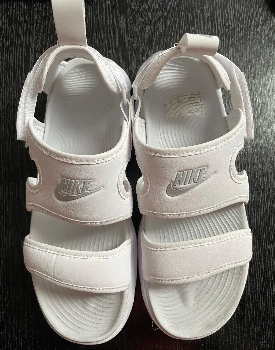 Sandály Adidas nové