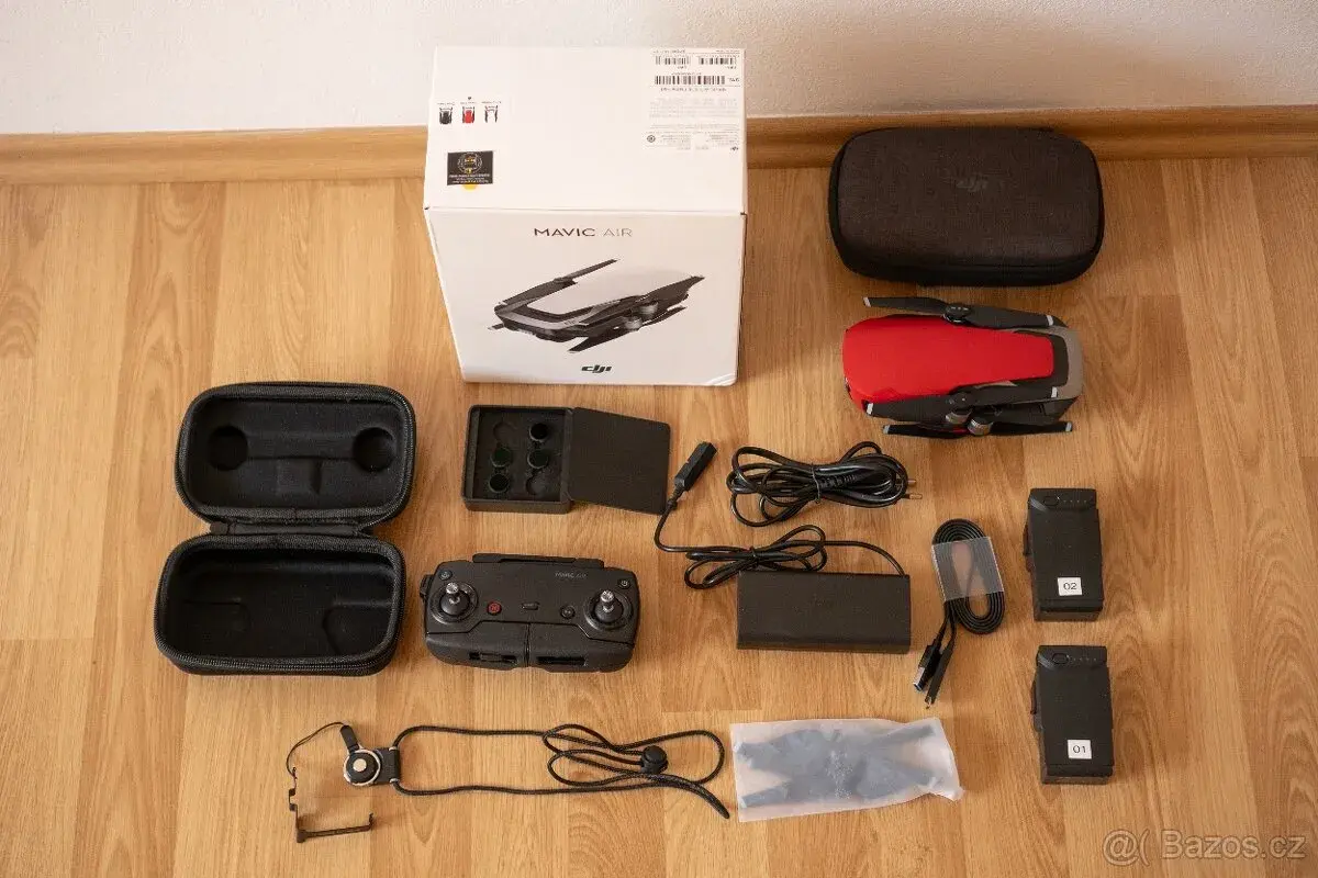 DJI Mavic Air + ovladač + filtry + 2 aku + závěs ovladače