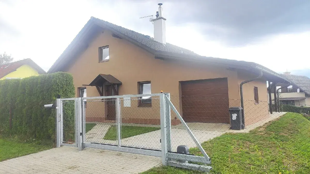 Pronájem domu Hronov