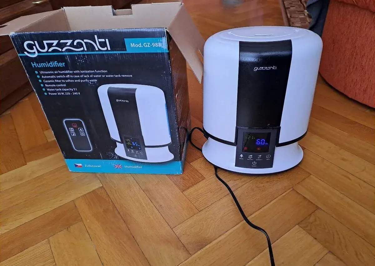 Zvlhčovač vzduchu s funkcí ionizace Guzzanti GZ 988