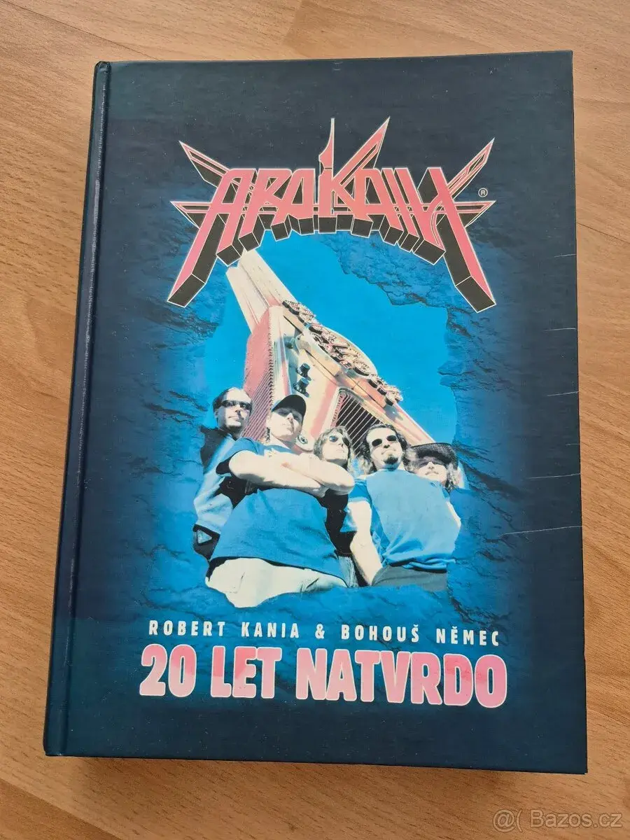 Kniha Hudební skupiny ARAKAIN - sběratelský kousek