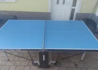 Pingpongový stůl