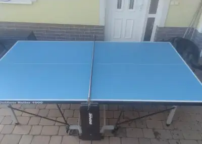 Pingpongový stůl