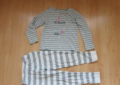 Dívčí pyžamo vel. 122, Pepperts