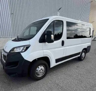 K pronájmu Mikrobus Peugeot Boxer 9 míst