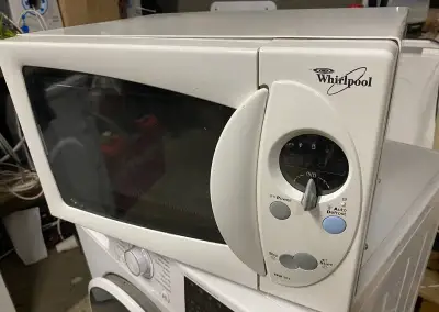 Mikrovlnná trouba mikrovlnka Whirlpool