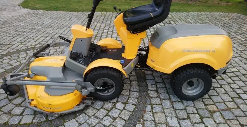 Zahradní traktor Stiga Park Excellent 16