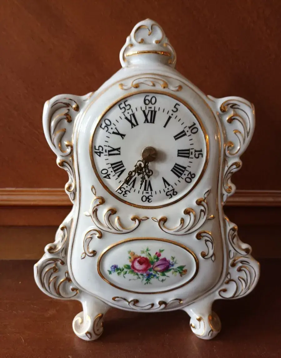 Porcelánové hodiny České Baroko