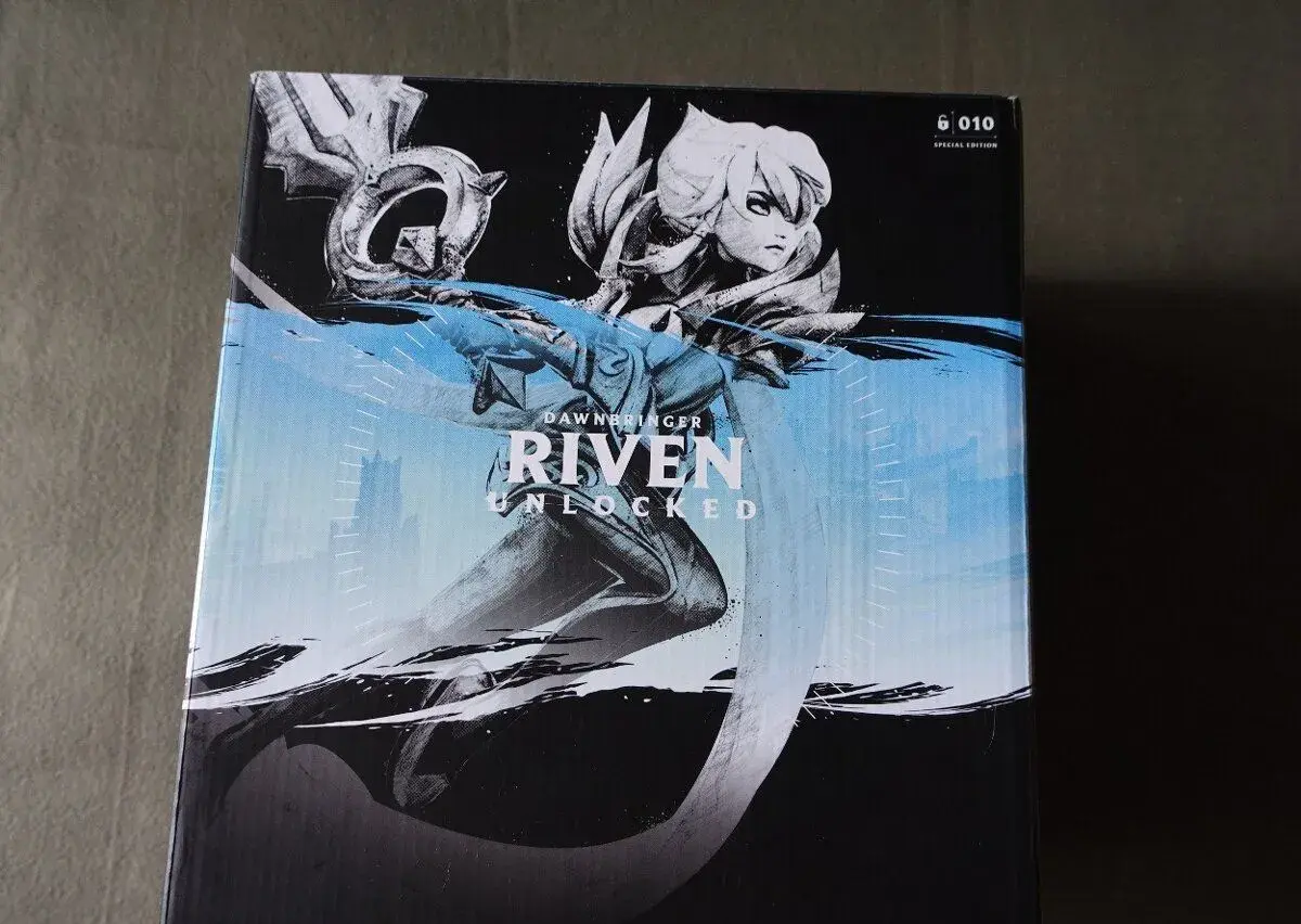 Sběratelská soška Riven Unlocked od Riotu