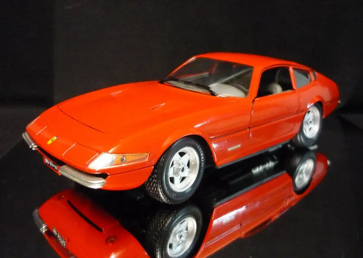 Ferrari 365 GTB/4 Daytona 1969 Techno Giodi 1/18