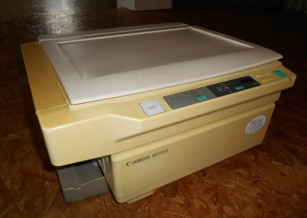 Kopírku Canon NP1010