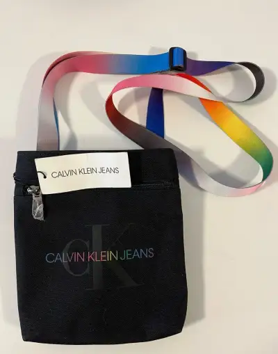 Calvin Klein (Pride)