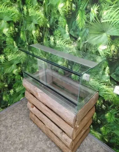 Terárium 100x50x50 cm se spodním a horním odvětráváním