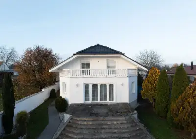 Prodej rodinného domu 200 m², pozemek 586 m² 888