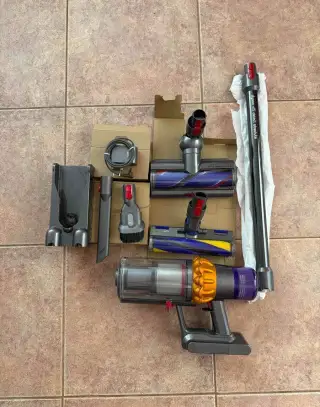 Vysavač - STAV - Dyson V15 Detect Absolute - 2023