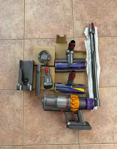 Vysavač - STAV - Dyson V15 Detect Absolute - 2023