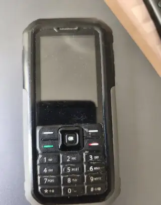 Mobilní telefon TCL