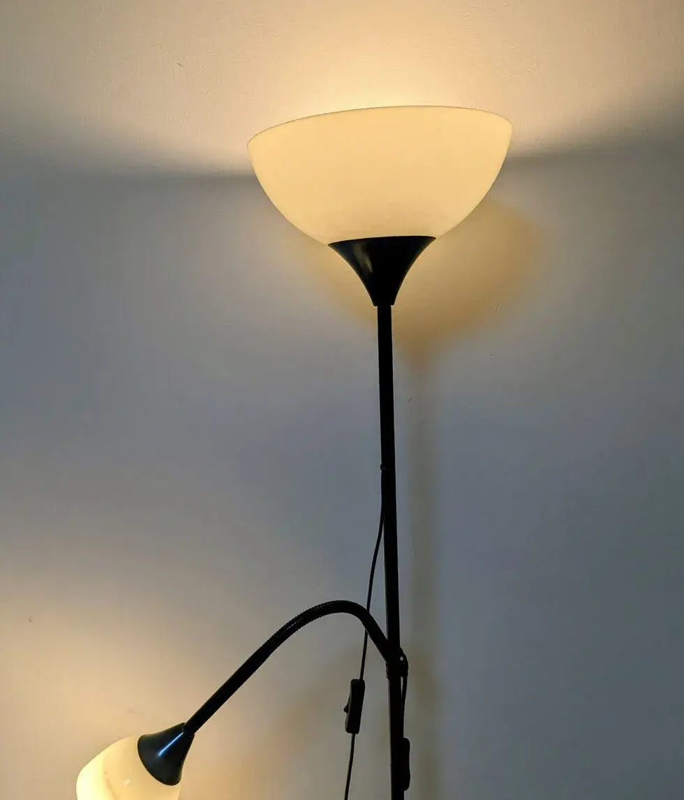 Stojací lampa