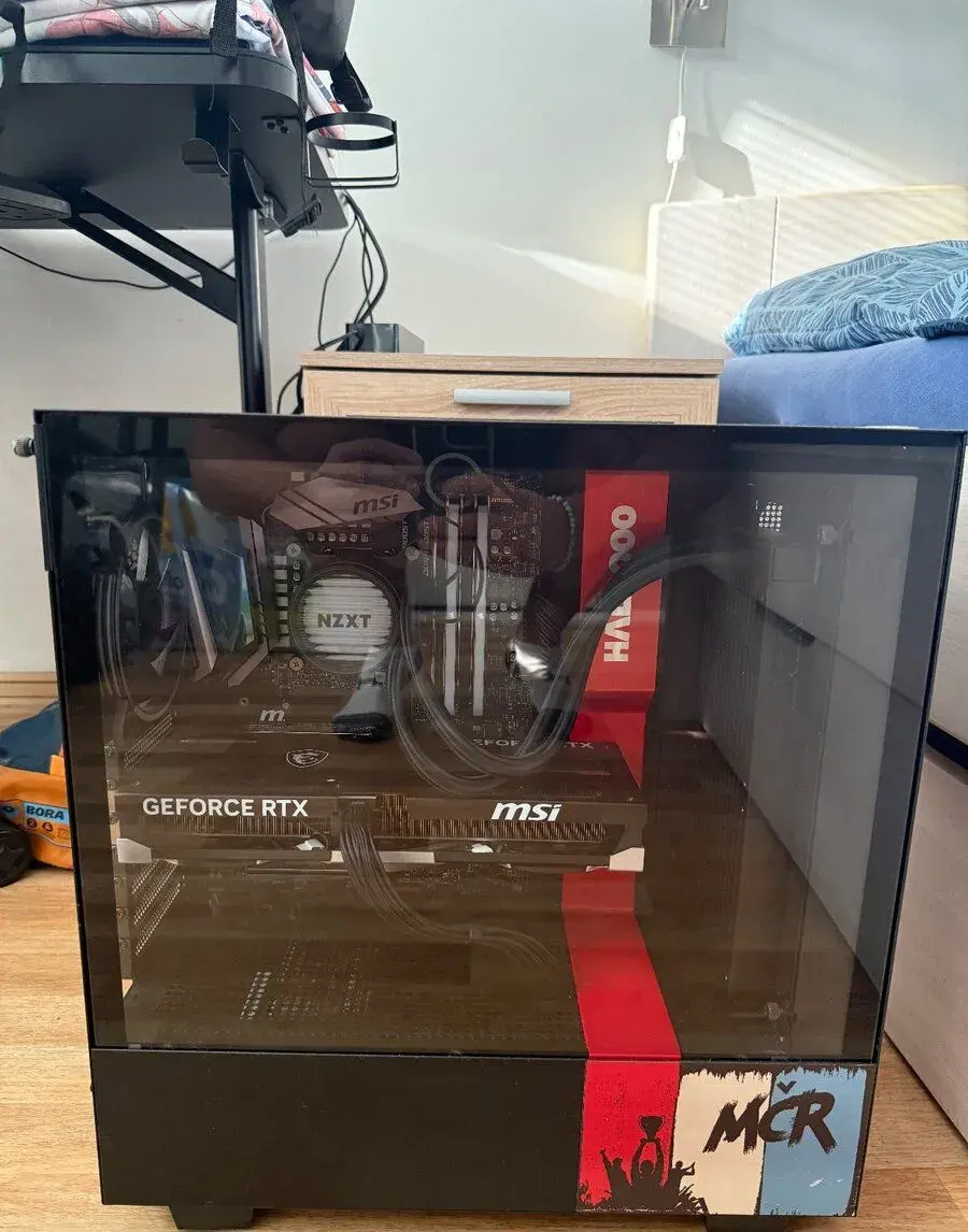 Herní PC – RTX 5070 12GB / i7-9700K / 32GB RAM / 2,5TB SSD