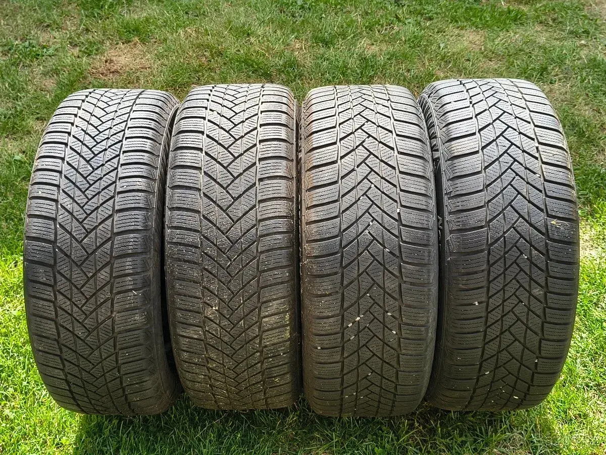Zimní pneu s diskem 215/55 R16