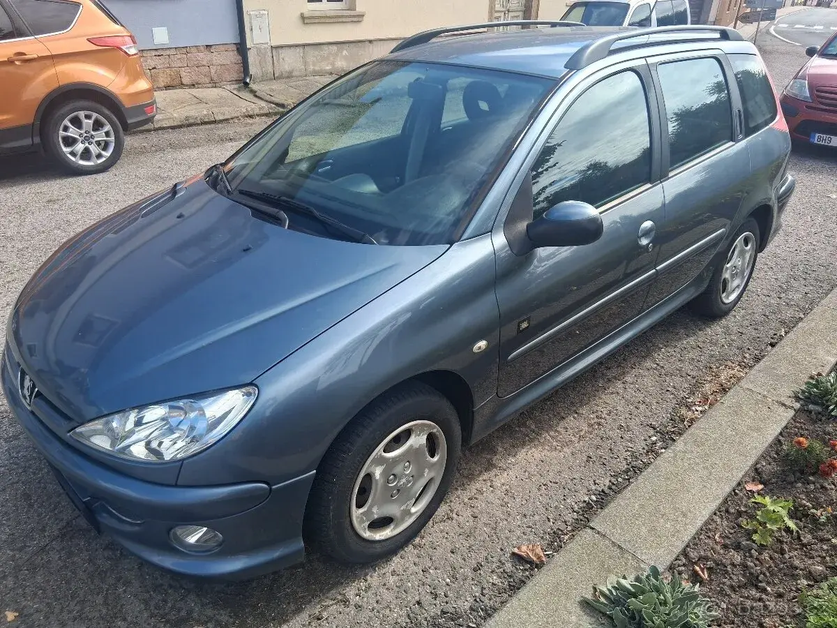 Peugeot 206 – 2006, 154 000 km
