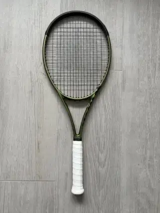 Wilson Blade 98, 1619 V8, 305 g, grip 3