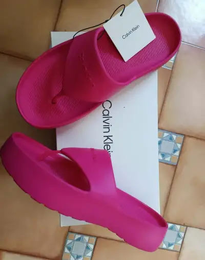 Žabky Calvin Klein - růžové