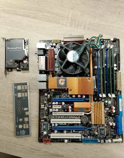 ASUS ROG Striker II Formula + Core 2 Quad + 8GB RAM