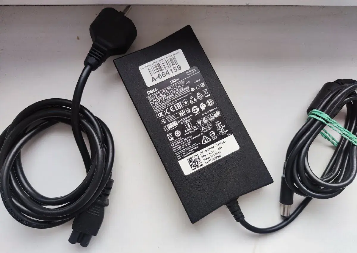 DELL zdroj LA130PM190 výkon 130Watt 19,5V 6,7A