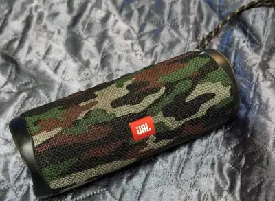 JBL flip 5 camo